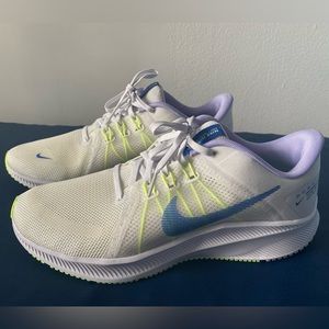 Nike Women Quest 4 Running Sneakers Summit White/Game Royal